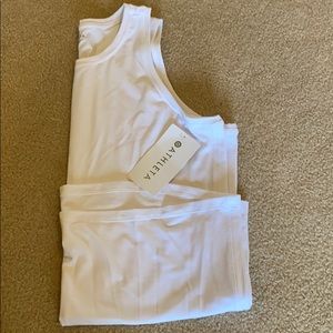 Athleta Essence Vital Tank NWT Size L